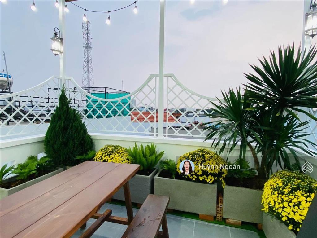 Bán nhà mới hoàn thiện hẻm 2174 huỳnh tấn pháttt nhà bè dt 52m2 giá chỉ 6tỷ350triệu. 0909 519 ***