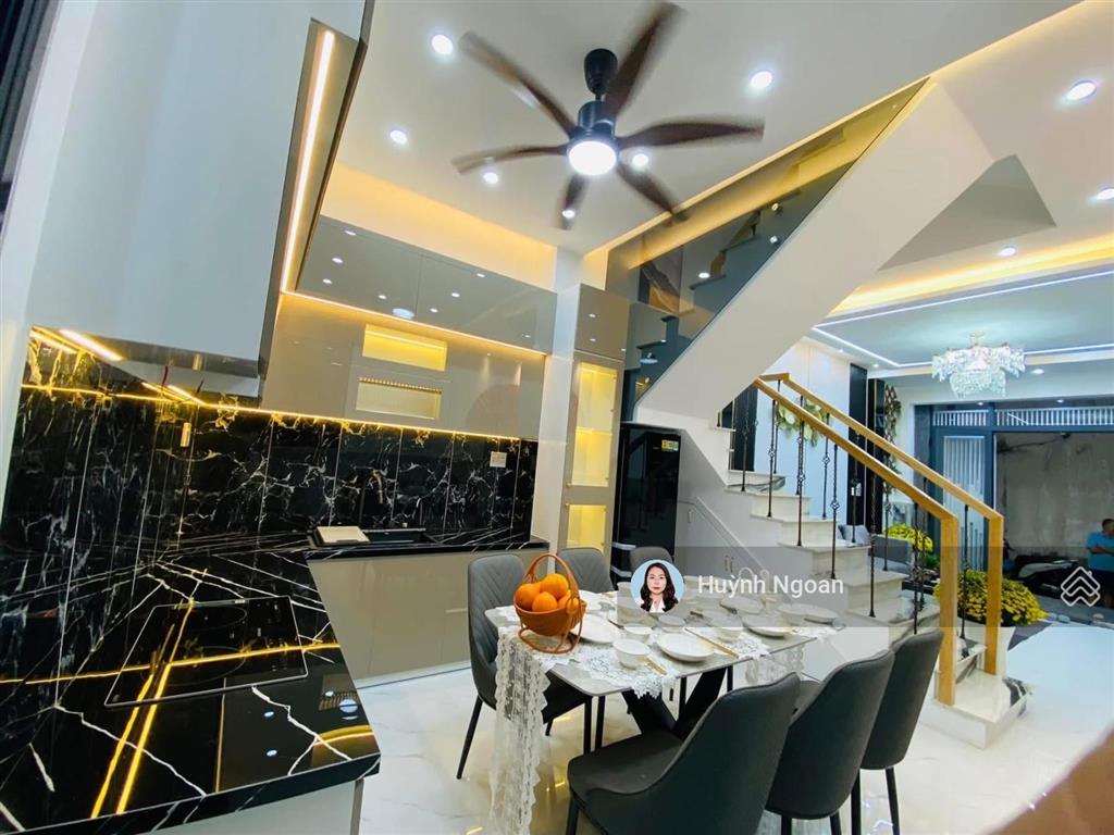 Bán nhà mới hoàn thiện hẻm 2174 huỳnh tấn pháttt nhà bè dt 52m2 giá chỉ 6tỷ350triệu. 0909 519 ***