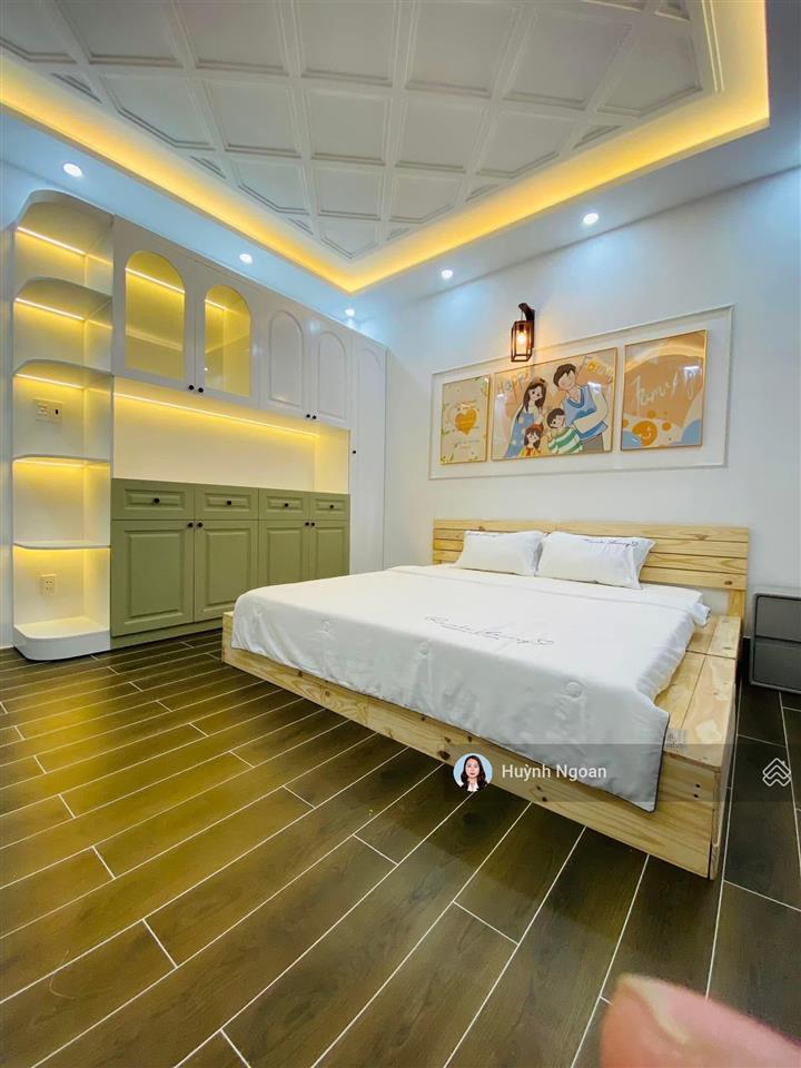Bán nhà mới hoàn thiện hẻm 2174 huỳnh tấn pháttt nhà bè dt 52m2 giá chỉ 6tỷ350triệu. 0909 519 ***