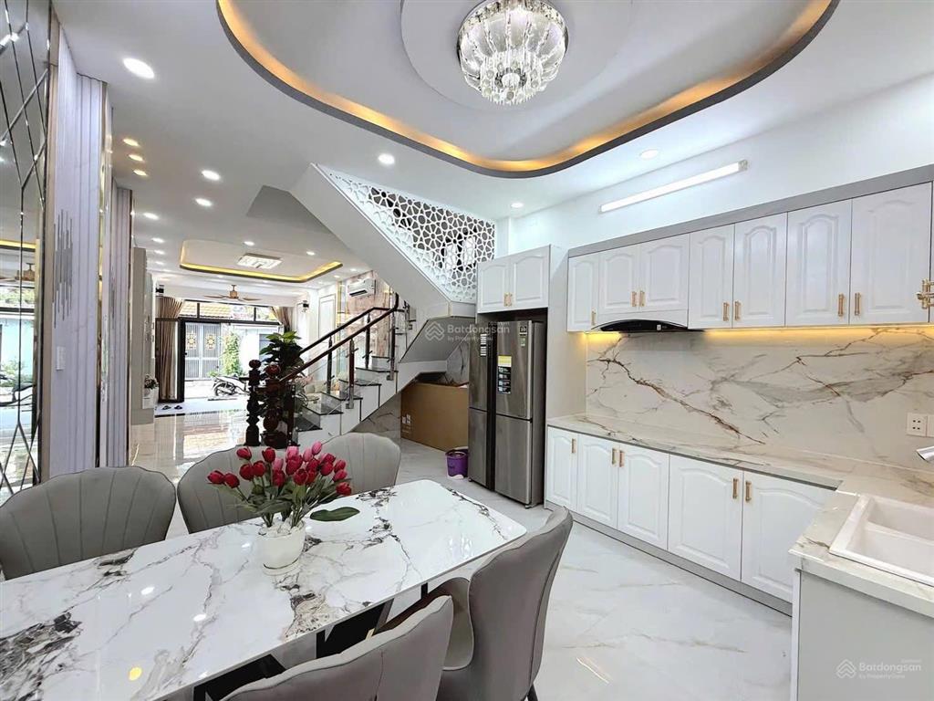 Bán nhà mặt tiền kinh doanh hẻm ôtô 1806, huỳnh tấn phát nhà bè dt 64m2 giá 8ty900tr.  0909 519 ***