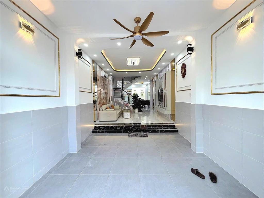 Bán nhà mặt tiền kinh doanh hẻm ôtô 1806, huỳnh tấn phát nhà bè dt 64m2 giá 8ty900tr.  0909 519 ***
