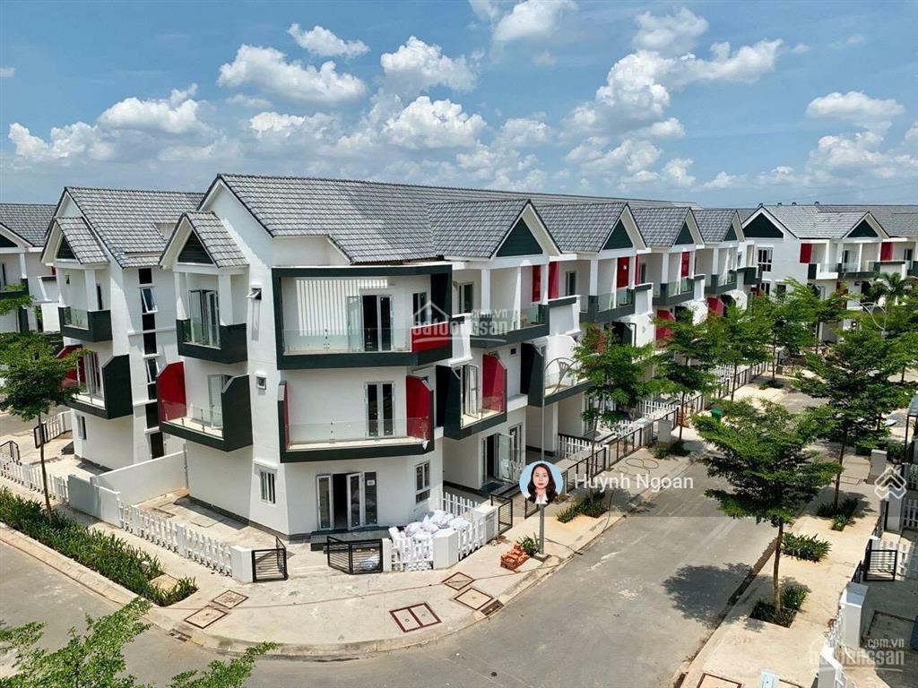 Bán gấp biệt thự view sông trong kdc valencia giá rẻ hơn thị trường 1tỷ,dt 108m2 giá 7tỷ900.