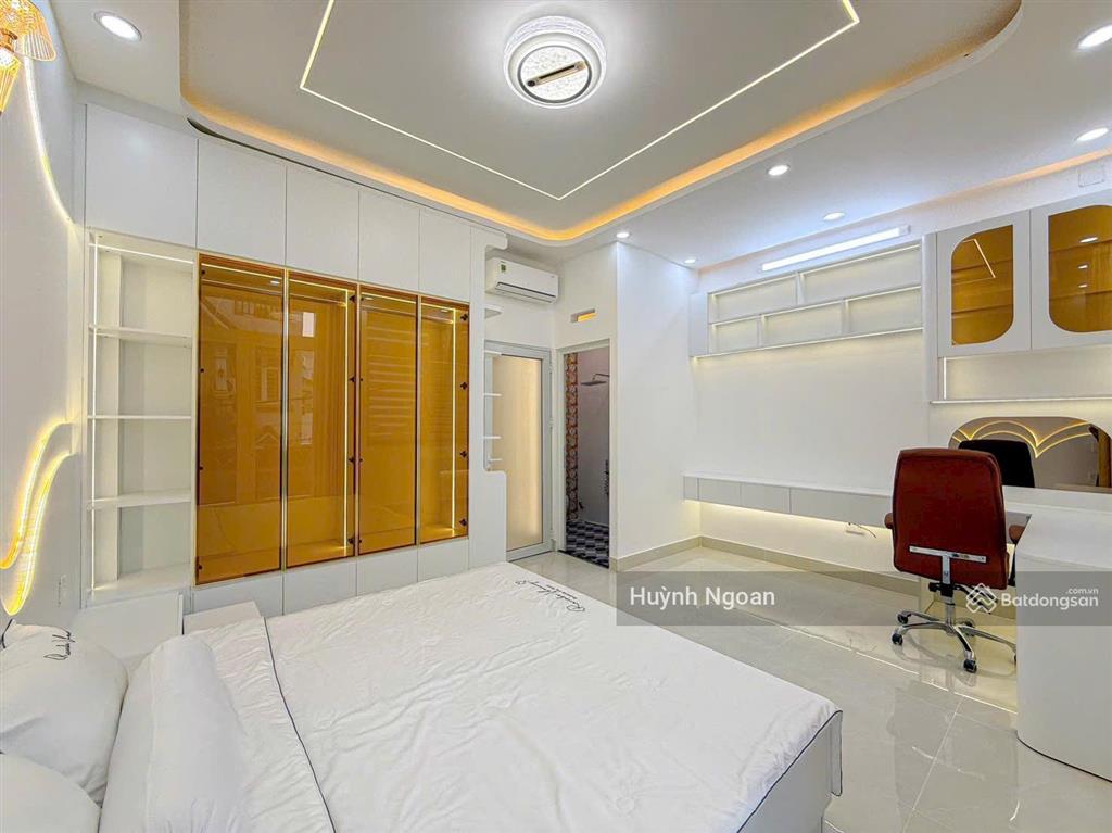 Bán nhà hẻm xe hơi đường gò ô môi, quận 7 dt 60m² cạnh kdc phú mỹ hưng giá 9 tỷ 990.  0909 519 ***