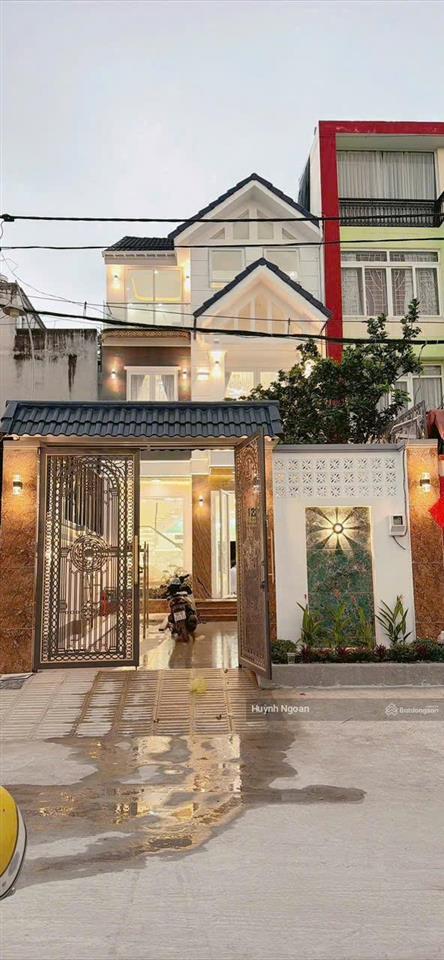 Biệt thự đẹp 6pn đậu 2 ôtô lê văn lương nhà bè 12tỷ600 nội thất cao cấp lk phú mỹ hưng