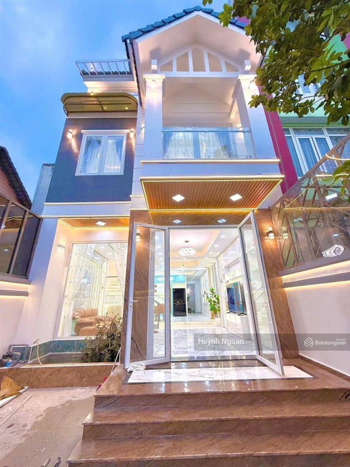 Biệt thự đẹp 6pn đậu 2 ôtô lê văn lương nhà bè 12tỷ600 nội thất cao cấp lk phú mỹ hưng