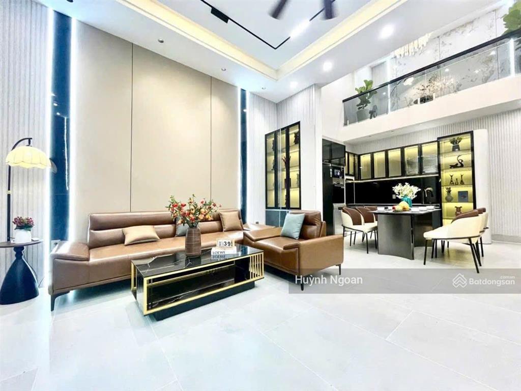 Bán nhà vườn full nội thất tuyệt đẹp dt 121m2 giá chỉ 7tỷ265 liền kề quận 7.  0909 519 ***
