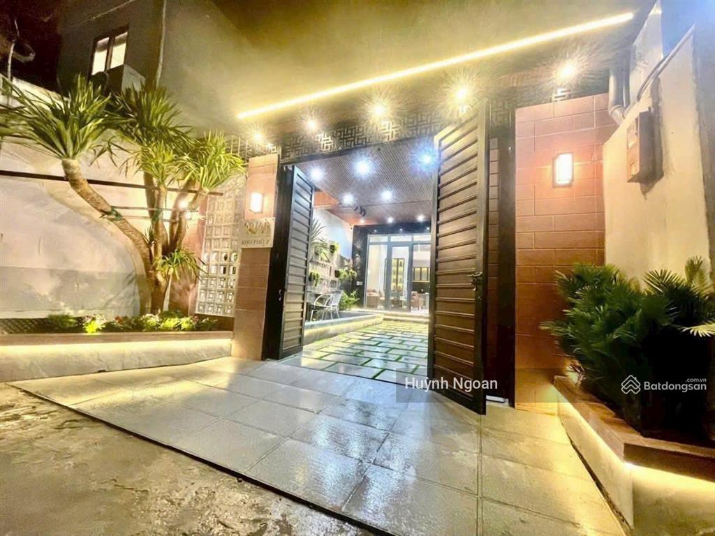 Bán nhà vườn full nội thất tuyệt đẹp dt 121m2 giá chỉ 7tỷ265 liền kề quận 7.  0909 519 ***
