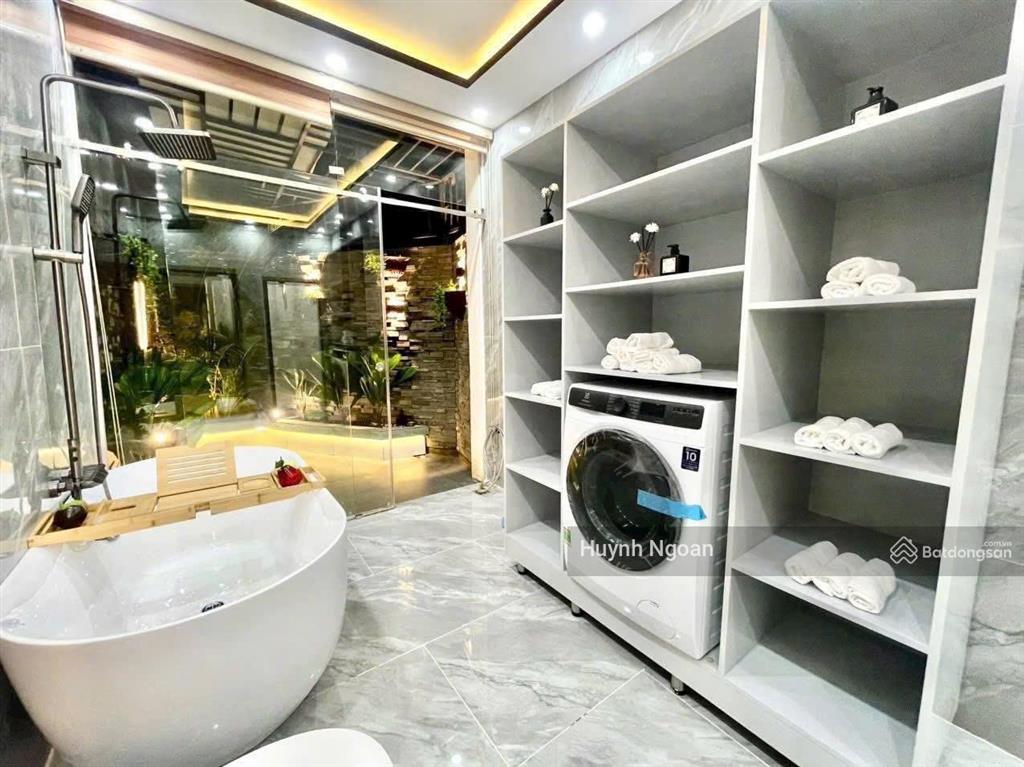 Bán nhà vườn full nội thất tuyệt đẹp dt 121m2 giá chỉ 7tỷ265 liền kề quận 7.  0909 519 ***