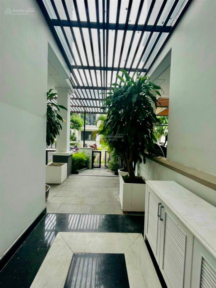 Bán biệt thự liền kế ở dự án nine south, 122.5m2 giá rẻ full nội thất giá 18tỷ300.  0909 519 ***