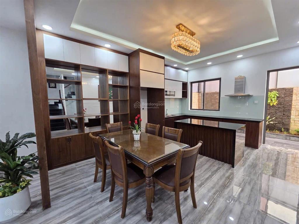 Bán biệt thự liền kế ở dự án nine south, 122.5m2 giá rẻ full nội thất giá 18tỷ300.  0909 519 ***