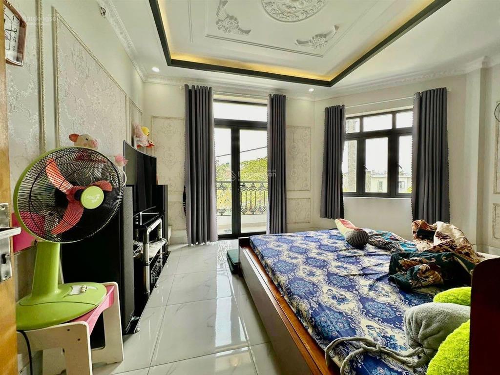 Bán nhà hẻm ôtô 2177 huỳnh tấn phát thị trấn nhà bè dt 52m2 giá 7tỷ full nội thất.  0909 519 ***
