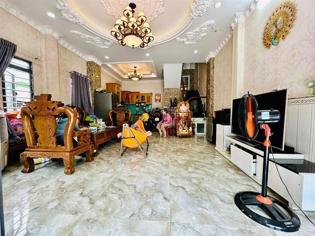 Bán nhà hẻm ôtô 2177 huỳnh tấn phát thị trấn nhà bè dt 52m2 giá 7tỷ full nội thất.  0909 519 ***