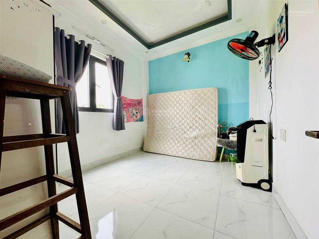 Bán nhà hẻm ôtô 2177 huỳnh tấn phát thị trấn nhà bè dt 52m2 giá 7tỷ full nội thất.  0909 519 ***
