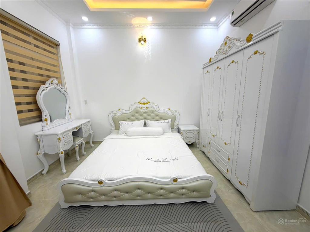 Bán nhà liền kề quận 7 dt 76m2 full nội thát hẻm oto 1806 huỳnh tấn phát giá 7tỷ200tr. 0909 519 ***