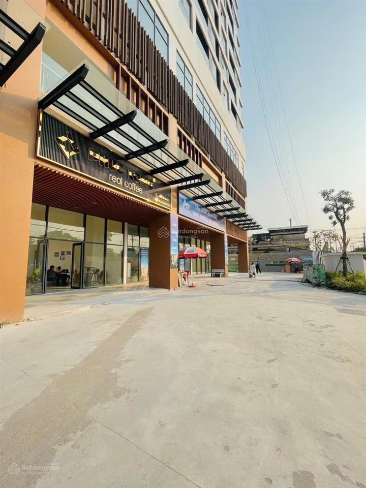 Bán shophouse daqua view sông bến bình đông giao hoàn thiện dt 74m² giá bán lỗ 6tỷ. 0909 519 ***
