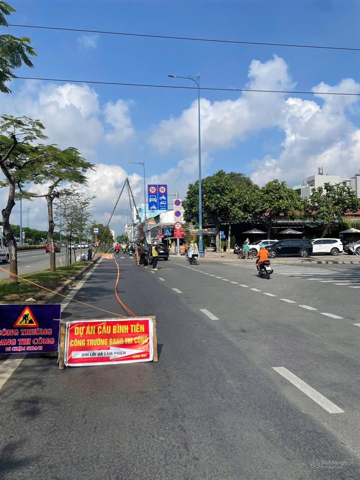 Bán shophouse daqua view sông bến bình đông giao hoàn thiện dt 74m² giá bán lỗ 6tỷ. 0909 519 ***