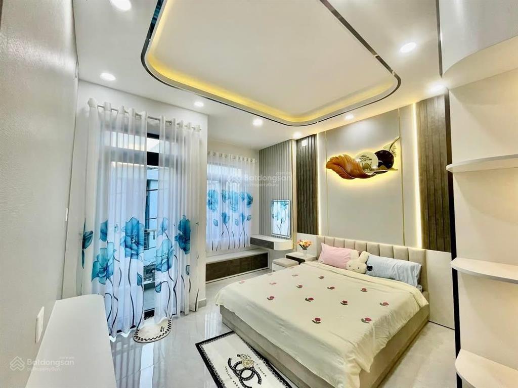Bán nhà đường chuyên dùng 9 thông ra hẻm 1627 huỳnh tấn phát quận 7 full nội thất.  0788 911 ***