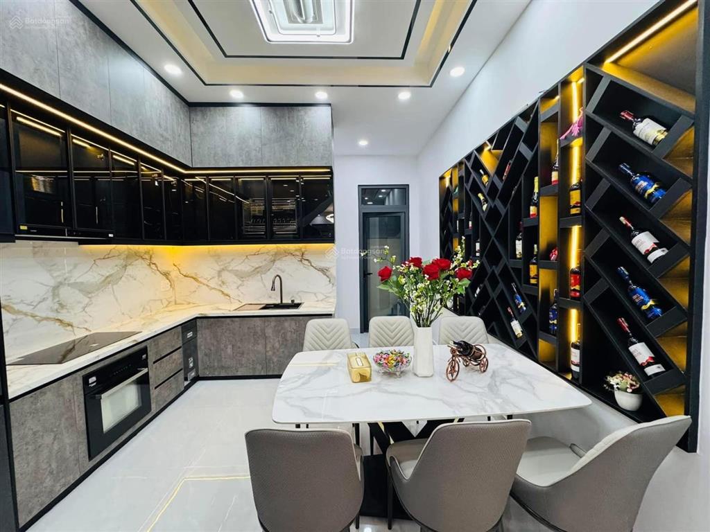 Bán nhà đường chuyên dùng 9 thông ra hẻm 1627 huỳnh tấn phát quận 7 full nội thất.  0788 911 ***