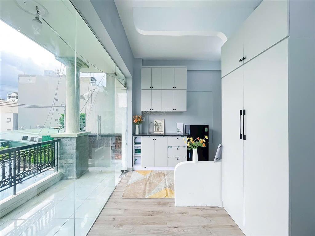 Bán nhà mặt tiền đường lý phục man hàng hiếm 6tầng thu nhập 40tr/th giá bán 17tỷ900.  0909 519 ***