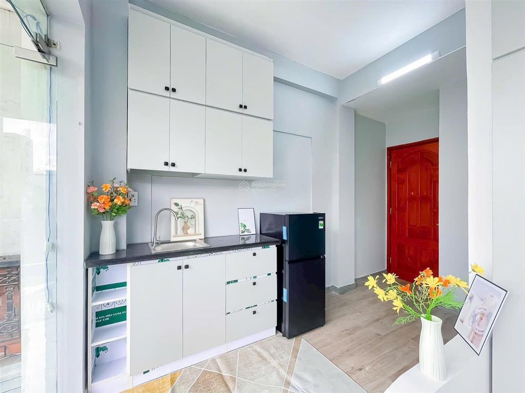 Bán nhà mặt tiền đường lý phục man hàng hiếm 6tầng thu nhập 40tr/th giá bán 17tỷ900.  0909 519 ***