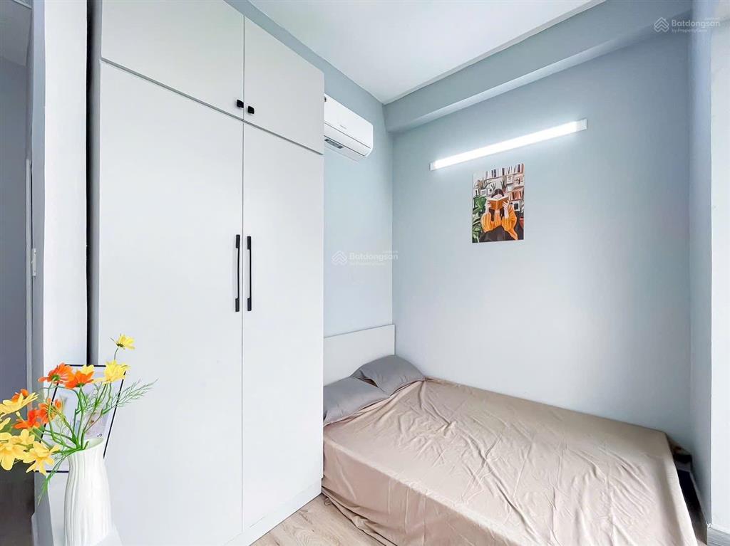 Bán nhà mặt tiền đường lý phục man hàng hiếm 6tầng thu nhập 40tr/th giá bán 17tỷ900.  0909 519 ***