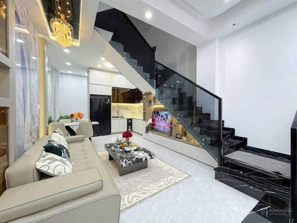 Bán nhà mặt tiền hẻm 83 đào tông nguyên nhà bè tiện ở và mua bán dt 51.6m2 giá 7tỳ550  0788 911 ***