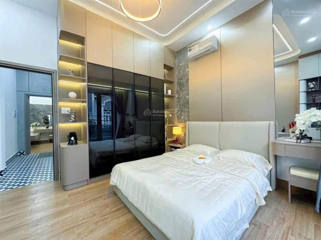 Bán nhà mặt tiền hẻm 83 đào tông nguyên nhà bè tiện ở và mua bán dt 51.6m2 giá 7tỳ550  0788 911 ***