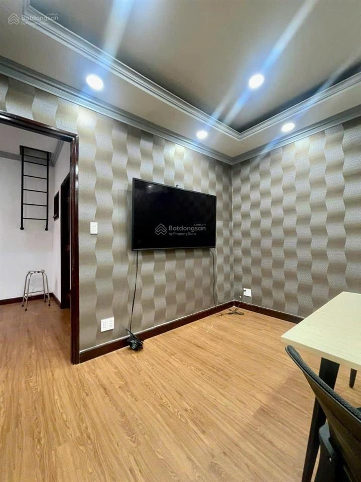 Cho thuê biệt thự mặt tiền 8m dt 214m2,tân kiểng quận 7gần lotte mart nguyễn thị thập giá 39tr/th