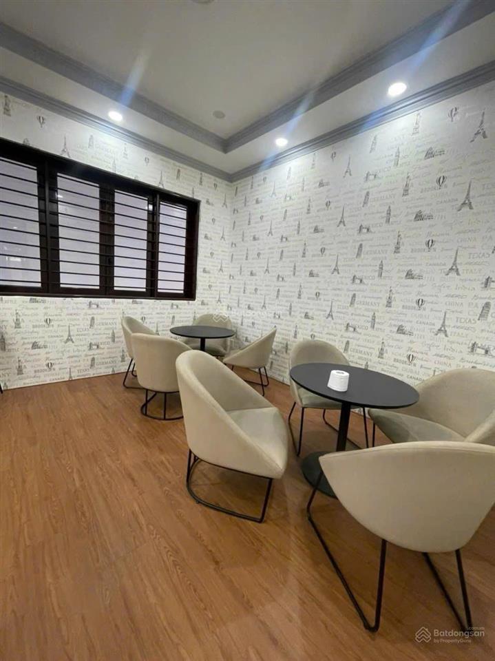 Cho thuê biệt thự mặt tiền 8m dt 214m2,tân kiểng quận 7gần lotte mart nguyễn thị thập giá 39tr/th