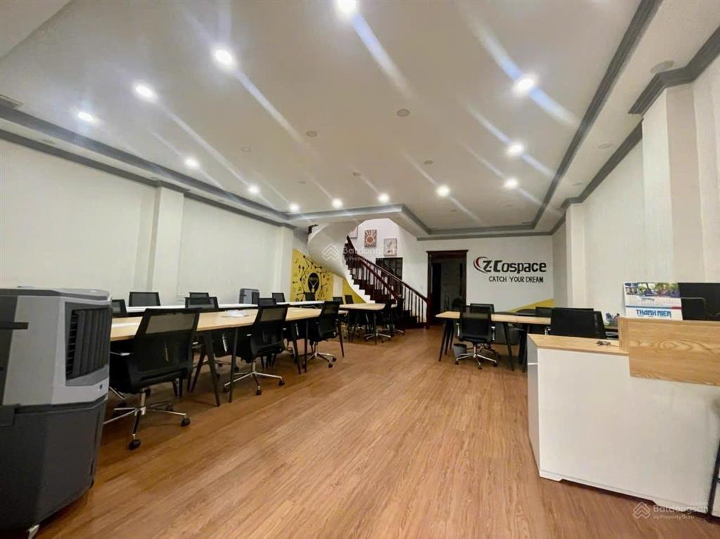 Cho thuê biệt thự mặt tiền 8m dt 214m2,tân kiểng quận 7gần lotte mart nguyễn thị thập giá 39tr/th