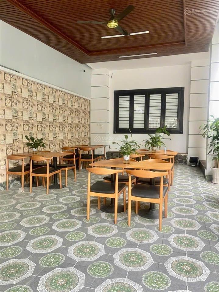 Cho thuê biệt thự mặt tiền 8m dt 214m2,tân kiểng quận 7gần lotte mart nguyễn thị thập giá 39tr/th