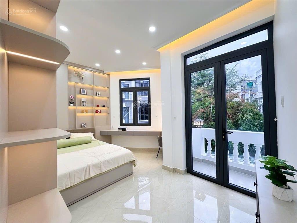 Bán nhà phố góc 2 mặt tiền kdc đồng bộ an ninh đường huỳnh tấn phátgần amelia phú mỹ hưng 8tỷ450