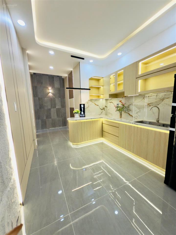 Nhà mặt tiền đường chính lò gốm  tiện kinh doanh mọi ngành nghề dt 52m2 giá 7tỷ979.  0909 519 ***9