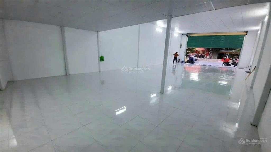 Cho thuê mặt tiền kinh doanh huỳnh tấn phát quận 7 dt 176m2 giá chỉ 39 triệu/tháng.  0909 519 ***