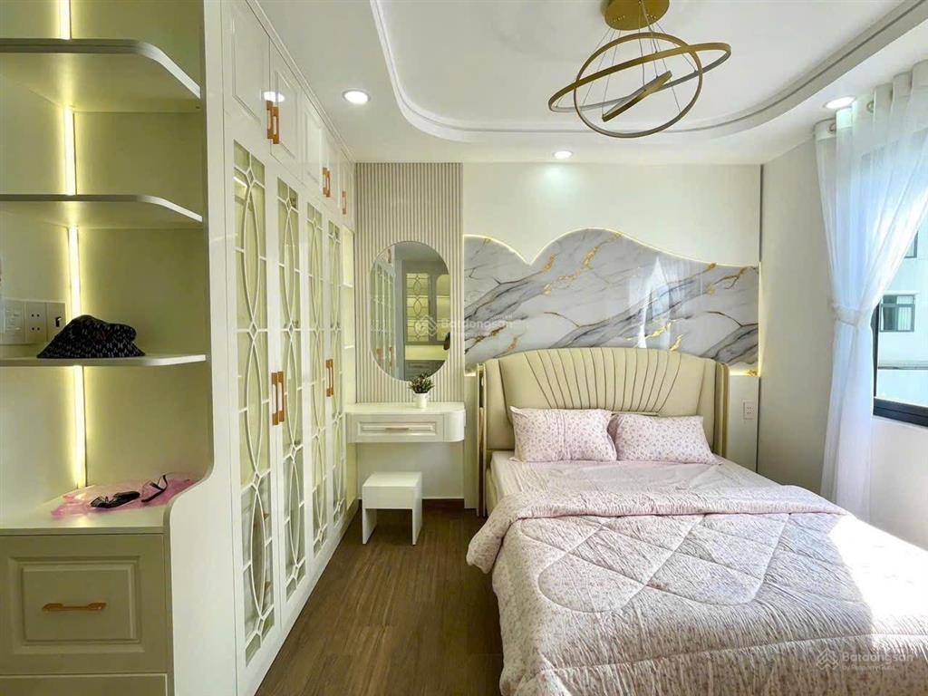Bán nhà hàng hiếm mặt tiền đào tông nguyên nhà bè dt 115m2 ở kinh doanh cho thuê vp full nội thất