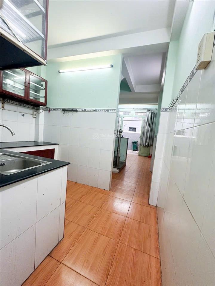 Bán nhà sổ hồng riêng 2 lầu hẻm 118 bùi văn ba quận 7 tiện di chuyển q4 q1 chỉ 5 phút. 0909 519 ***