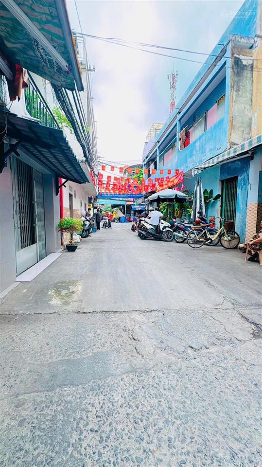 Nhà kiên cố khu vip âu dương lân hẻm xe hơi né nhau 2tầng ngay chợ rạch ông cầu chữ y. 0909 519 ***