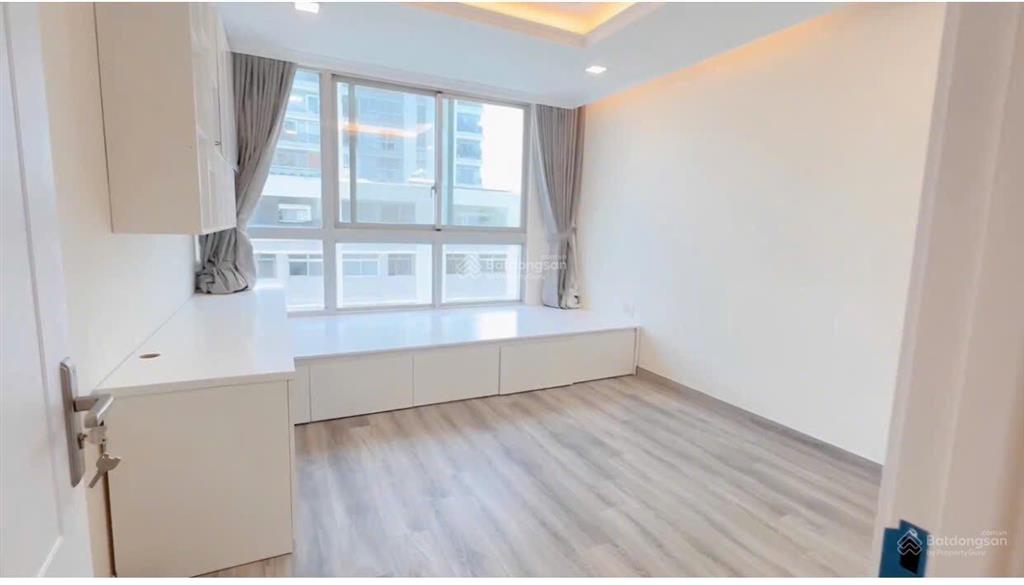 Căn hộ starhill ngay trung tâm phú mỹ hưng đối diện trường đinh thiện lý dt 151m2 giá chỉ 14tỷ