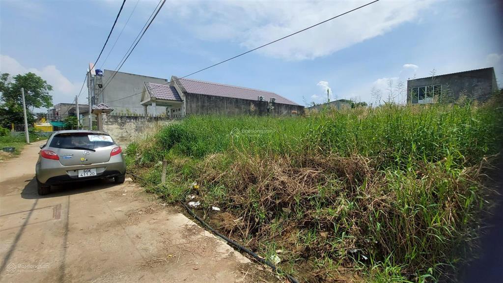 Bán đất ngay đình chánh long an gần ubnd xãgần các dự án t&t milenium sổ đỏ dt 110m2 giá 2tỷ200tr.