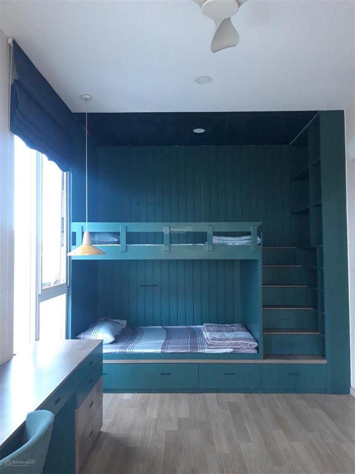 Cho thuê căn hộ lake view, nội thất xịn, view đẹp, diện tích 128m2, giá 29tr/th