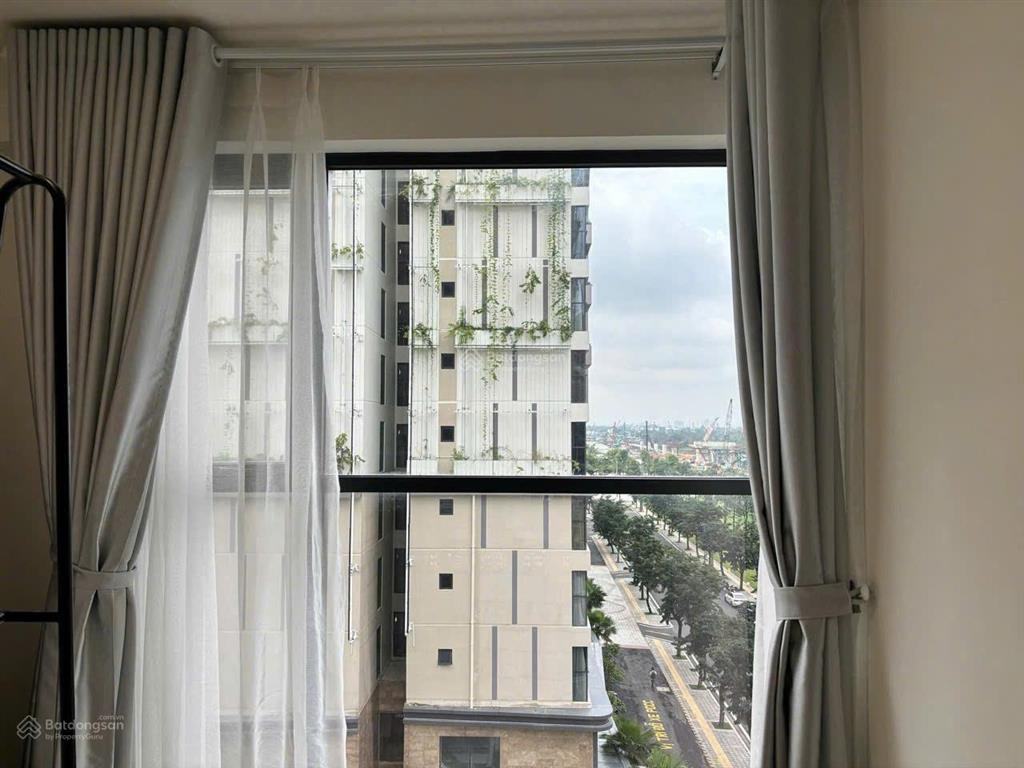 Độc quyền bán căn a.0611 lumier boulevard căn góc, view hồ bơi, nội khu đẹp, 74m2 giá chỉ 4,3 tỷ