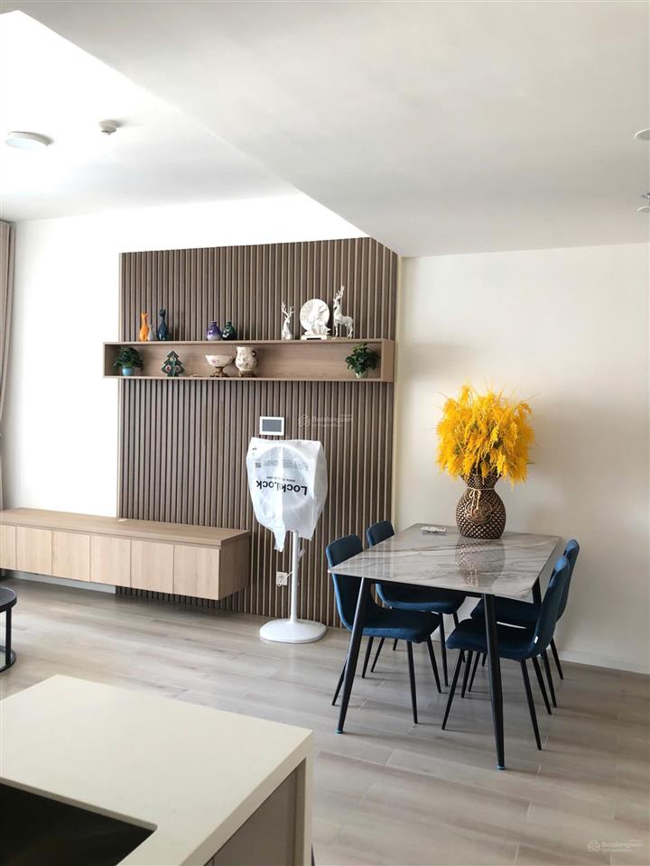 Bán nhanh căn 2pn căn góc block d, masterise quận 9, sổ sẵn. full nội thất. 4,8 tỷ