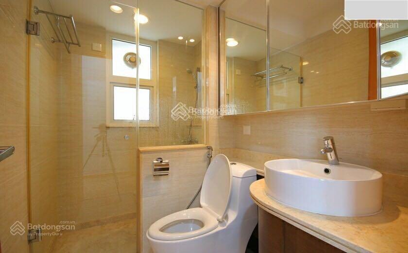Cho thuê 3 phòng ngủ, lầu cao view sông đẹp, nội thất đầy đủ, giá 32 triệu/tháng