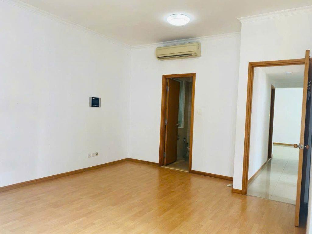 Cho thuê căn hộ saigon pearl, 3 phòng ngủ, lầu cao view đẹp, nội thất cơ bản giá 26 triệu/tháng