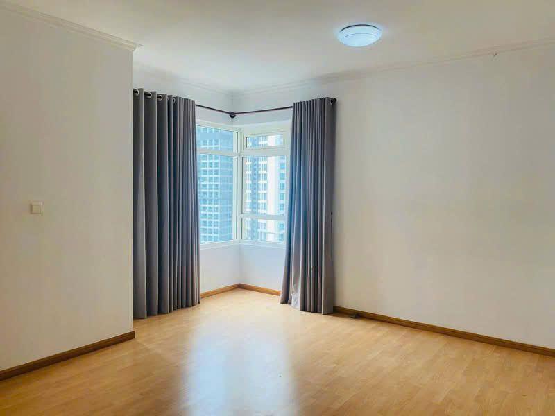 Cho thuê căn hộ saigon pearl, 3 phòng ngủ, lầu cao view đẹp, nội thất cơ bản giá 26 triệu/tháng