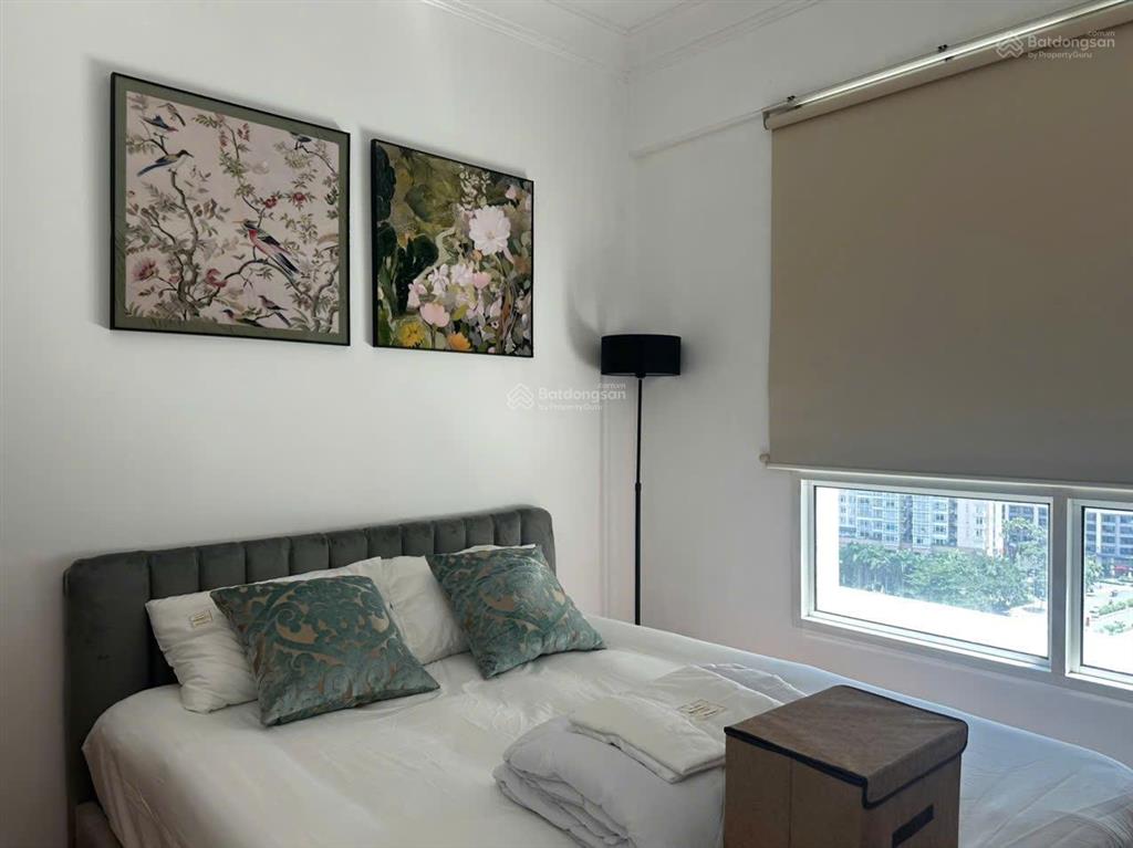 Bán căn hộ chung cư the manor, 2 phòng ngủ, lầu cao view đẹp giá chỉ 8 tỷ thương lượng