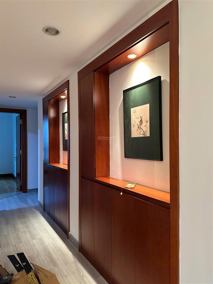 Bán căn hộ chung cư the manor, 2 phòng ngủ, lầu cao view đẹp giá chỉ 8 tỷ thương lượng