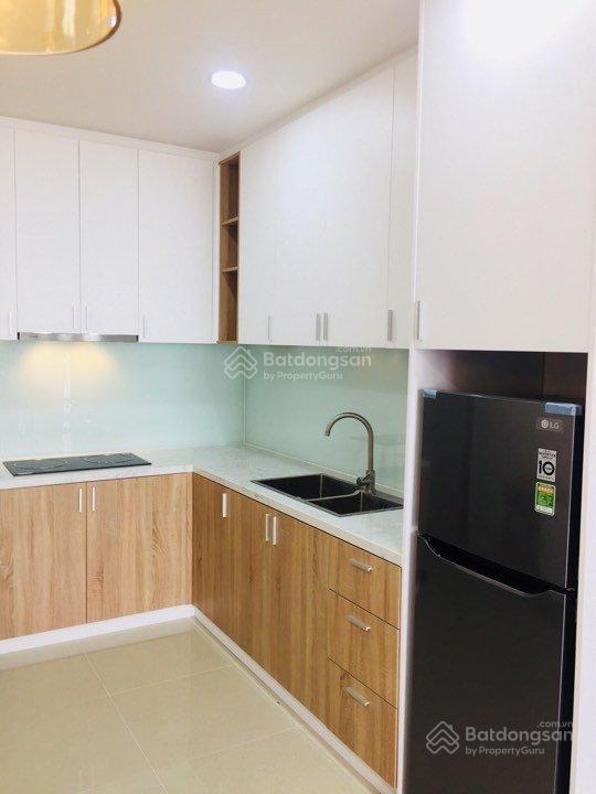 Bán căn hộ 2 phòng ngủ, lầu cao view đẹp, nội thất cao cấp giá 6,8 tỷ/căn thương lượng