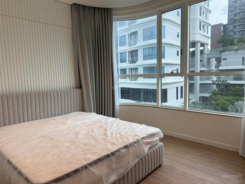 Cho thuê căn hộ wilton tower, lầu cao view đẹp, 3 phòng ngủ, nội thất cao cấp giá 25 triệu/tháng