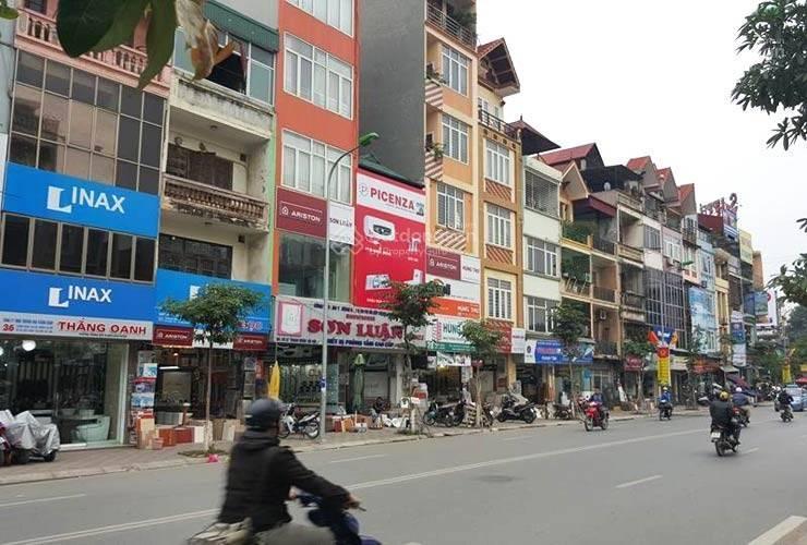 Bán nhà mặt tiền đường võ thị sáu quận 3, giá tốt vị trí đẹp, ngang gần 5m